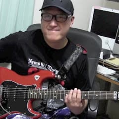 おのみちの保護猫紹介とロックギター演奏動画